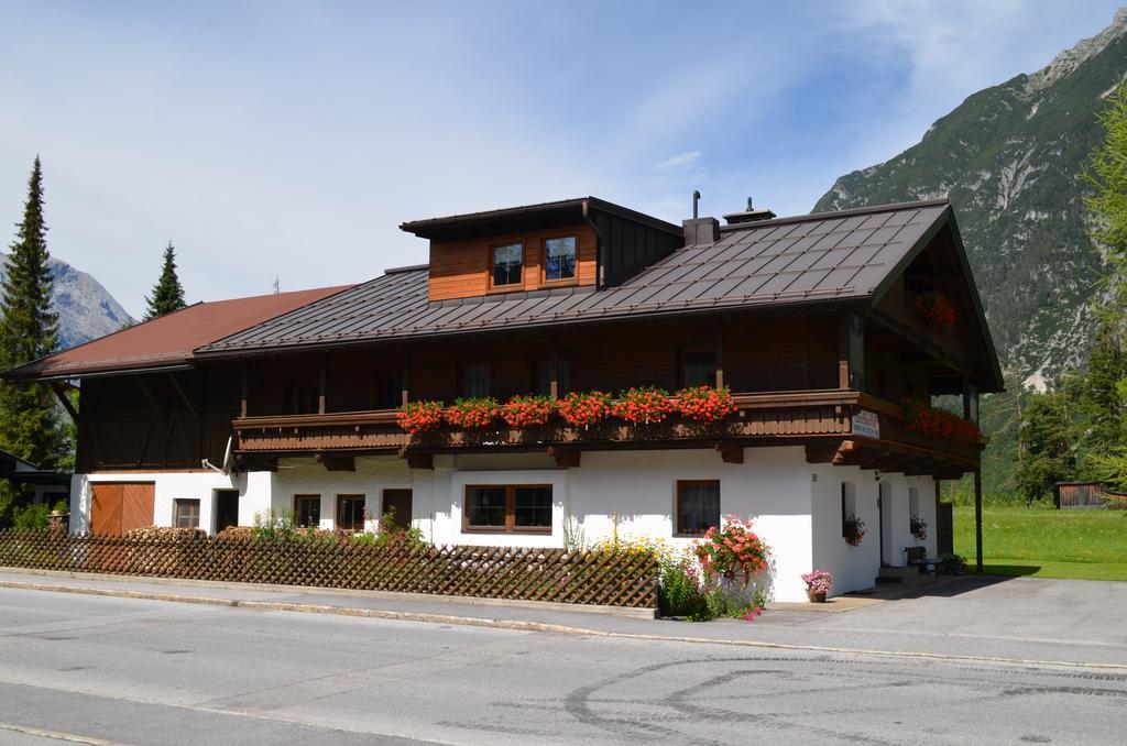 Laerchenhof Hotel Leutasch Exterior photo